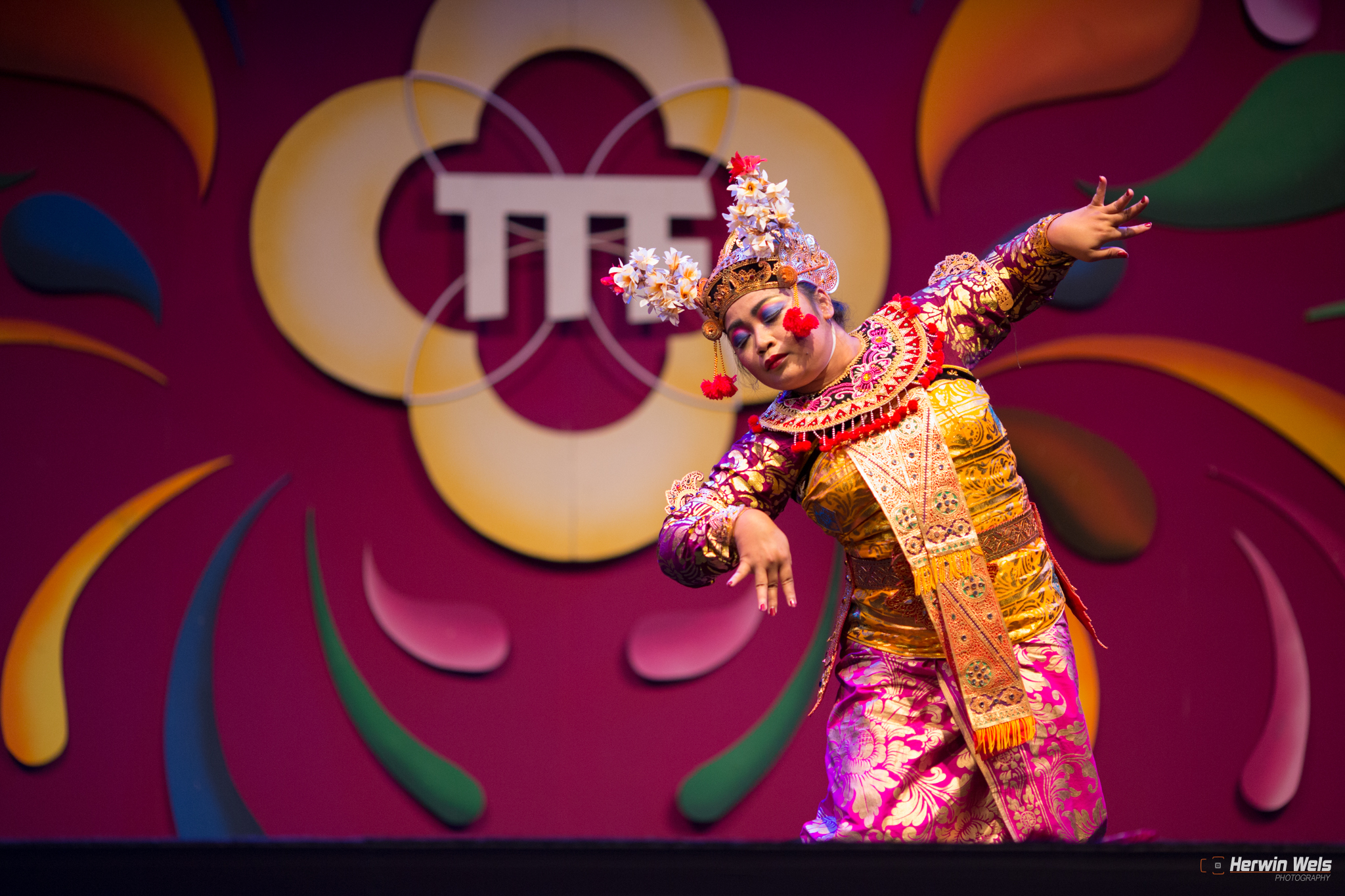 DwiBhumi balinese dans Tong Tong Festival 2017