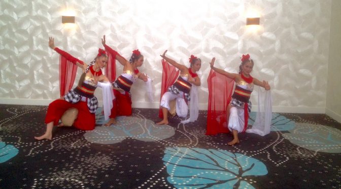 Optreden Indonesische dansen voor Indonesische Ambassade @ Crowne Plaza Hotel Den Haag