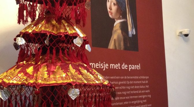 Balinese dans tijdens Opening Asian Art Sale in Venduehuis in Den Haag